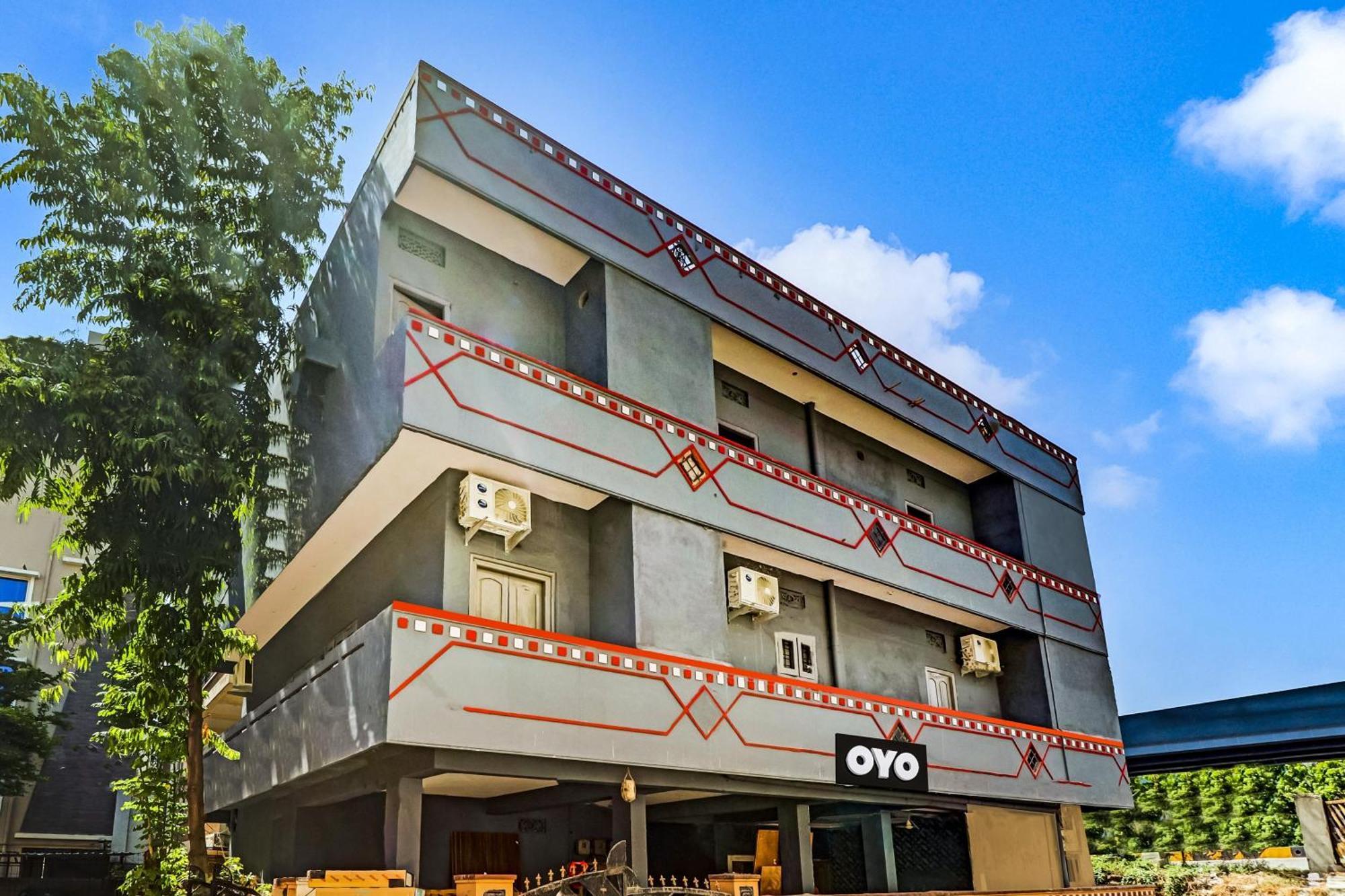 Hotel O Lavish Stay Sururnagar Екстер'єр фото